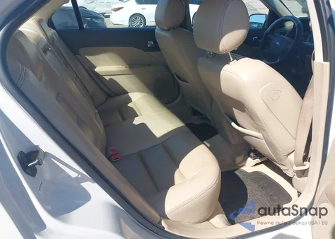 2008 Ford Fusion Se z USA, uszkodzony, nr VIN 3FAHP07Z08R153689